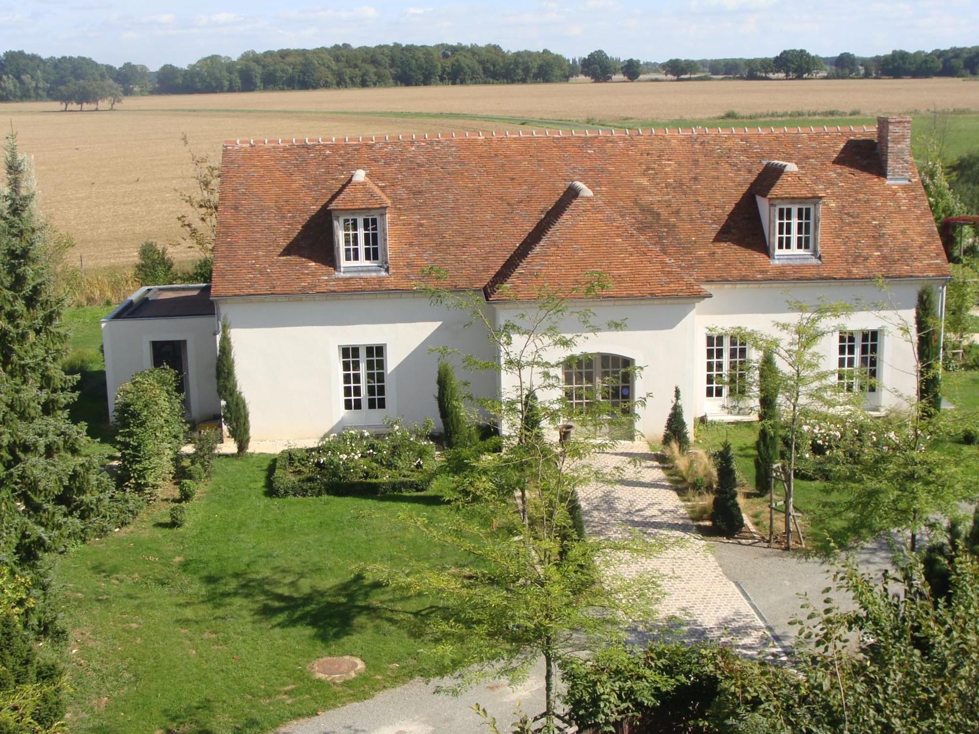 Domaine De Bellevue, The Originals Relais Hotel Neufmoutiers-en-Brie Bagian luar foto
